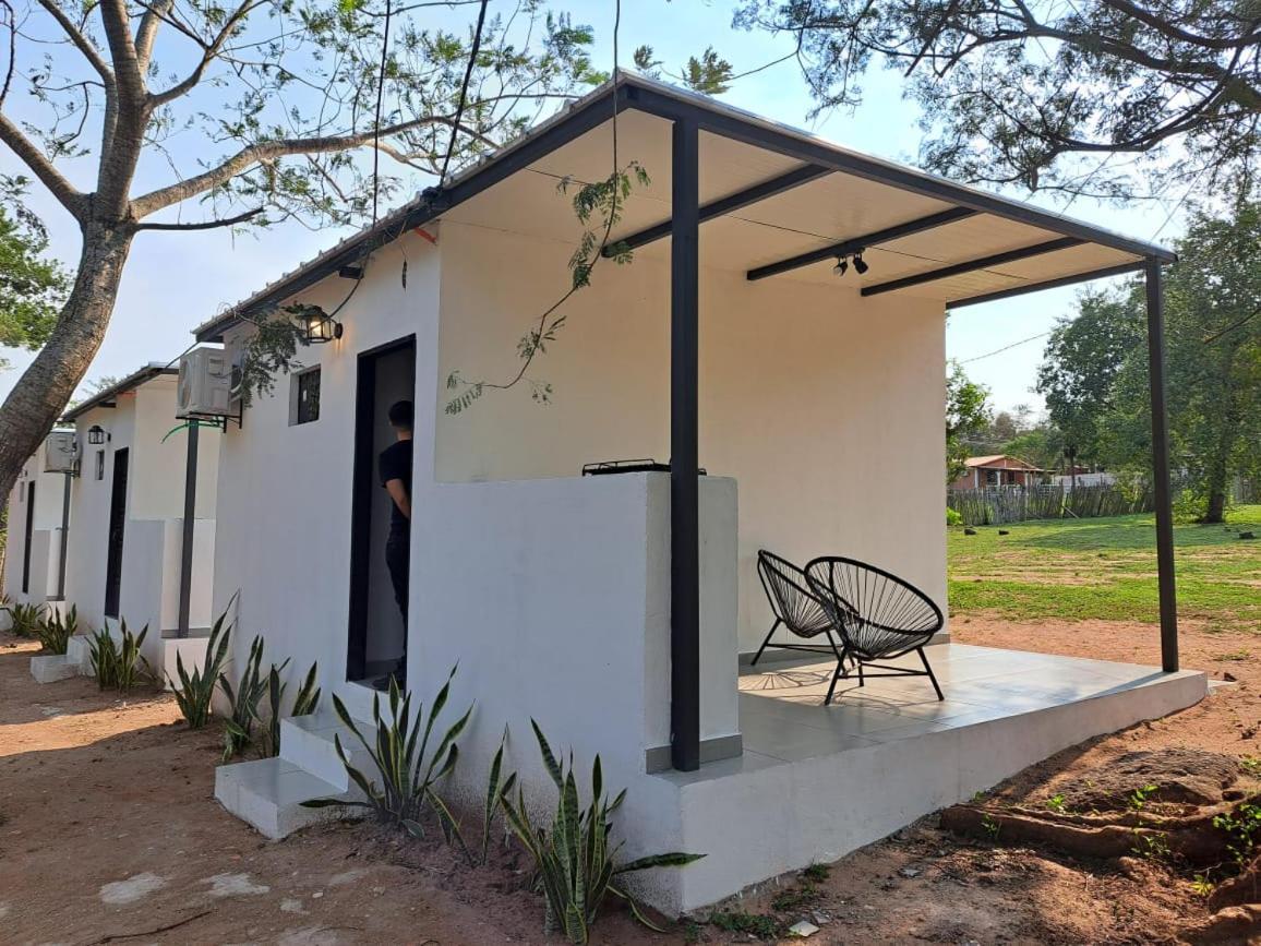 Posada San Miguel Paraguari Buitenkant foto